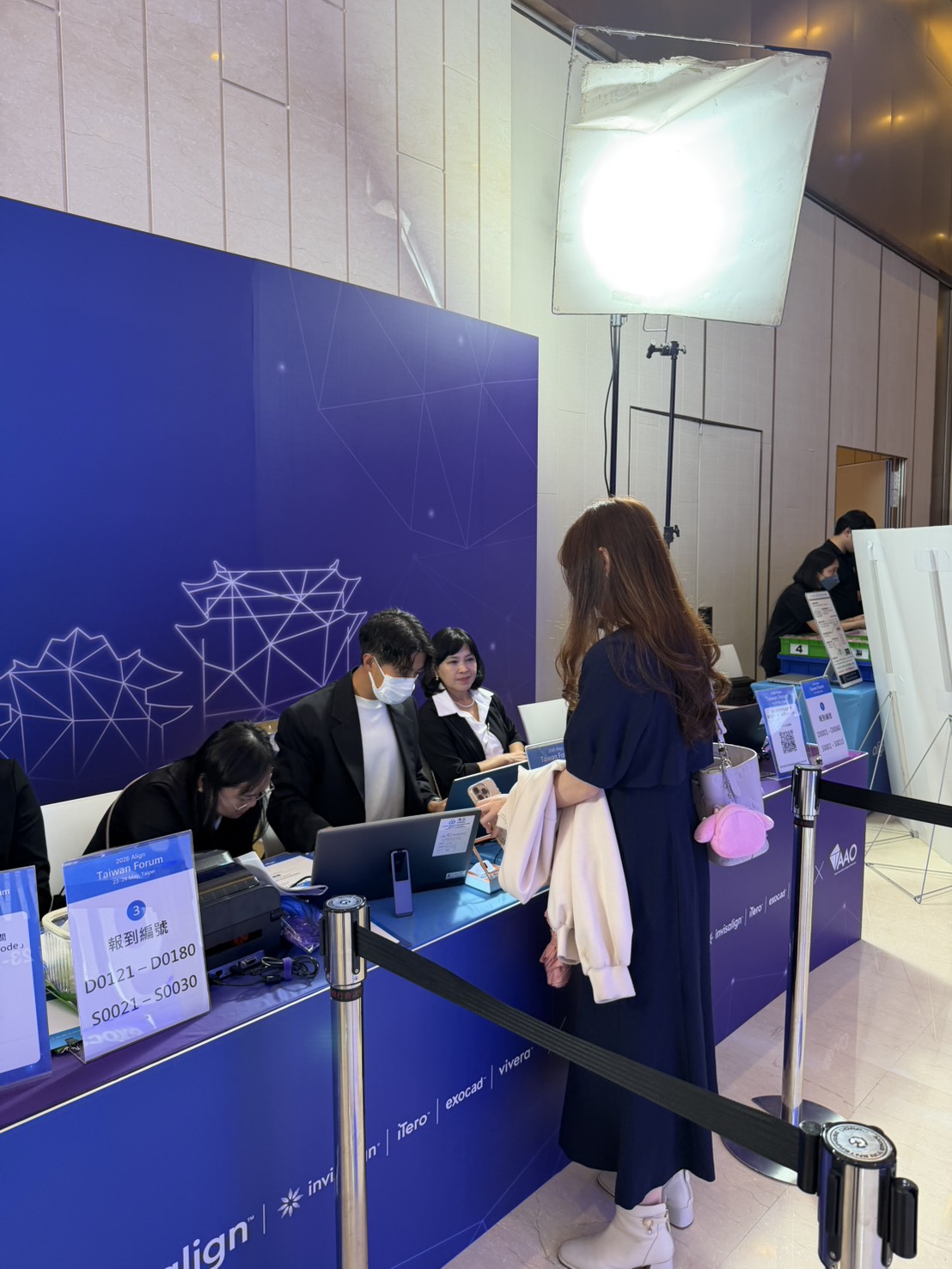 四櫃檯黃金動線配置